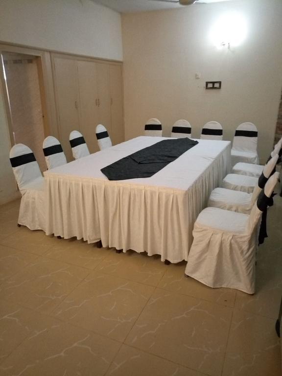 Pyramid International Guest House イスラマバード エクステリア 写真